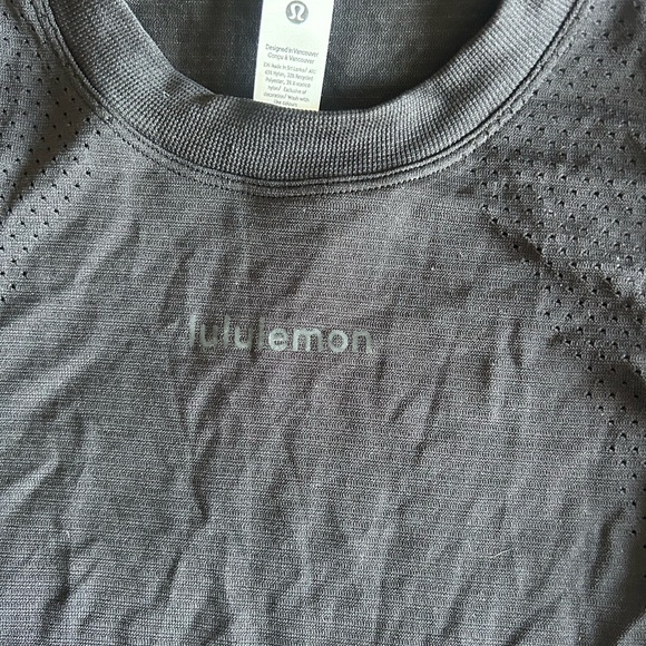 lululemon athletica Charcoal Tank Top - Picture 3 of 4